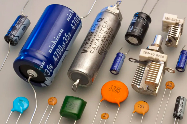 这3种电器万万不要自己修，拔了插头也带电！.jpg